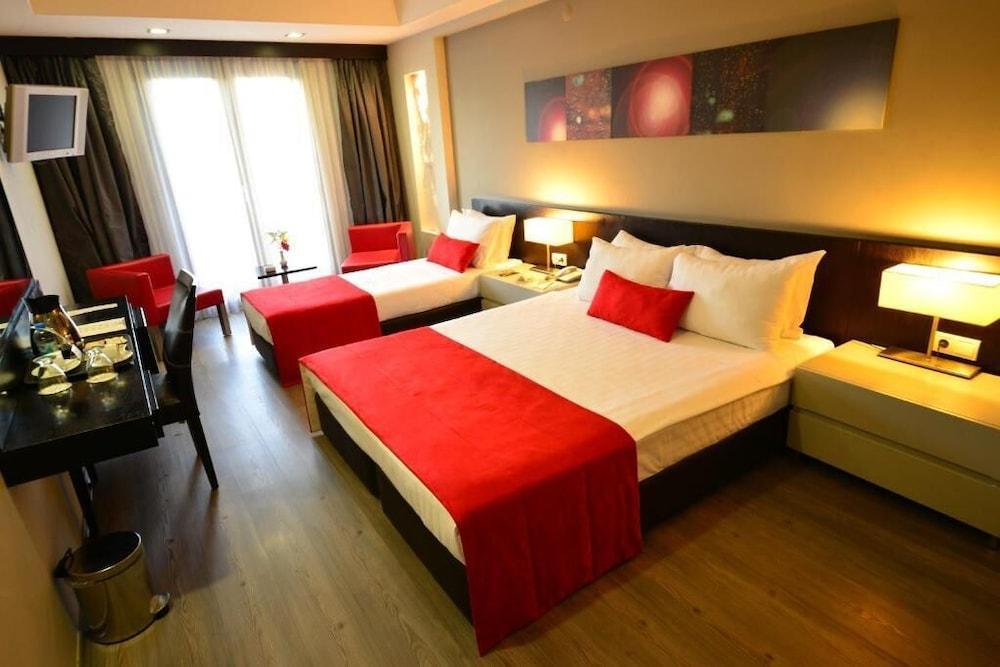 May Park Hotel 이즈미르 외부 사진