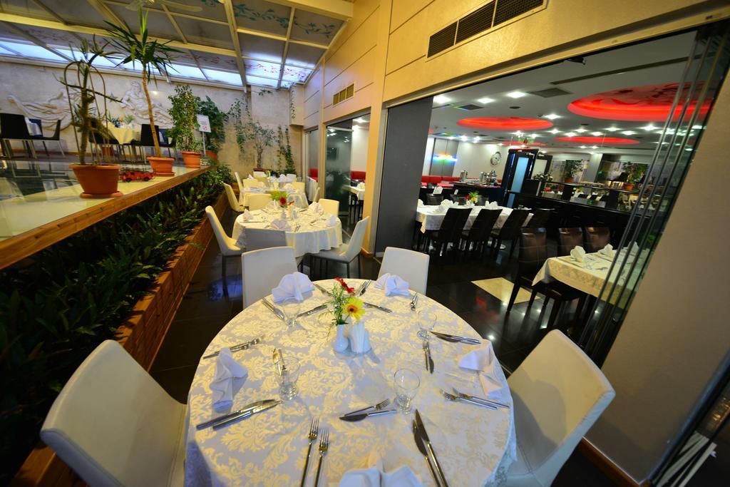 May Park Hotel 이즈미르 외부 사진