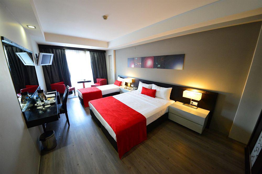 May Park Hotel 이즈미르 외부 사진